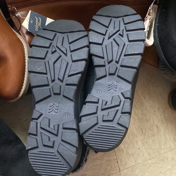 All in motion warmest boot ecomade insulated from a minimum 40% polyester - Picture 2 of 8